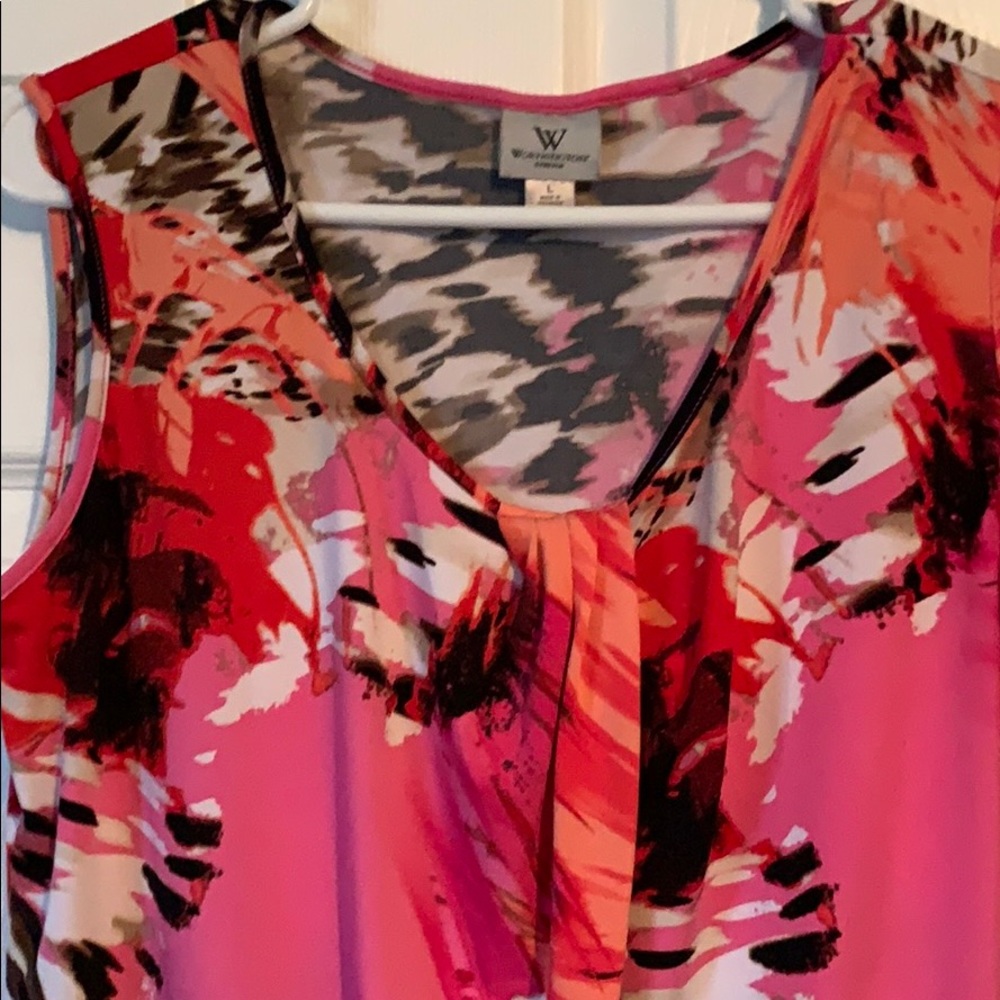 Pink blouse - Picture 2 of 3
